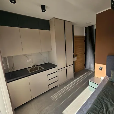 Albatros Apartment *